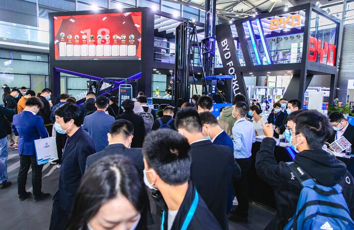 上海展臺搭建中如何精準的獲得客戶?具體有哪些方法?