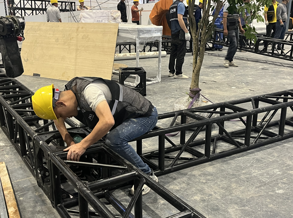 如何預防展臺坍塌？專業展覽展會搭建公司為您提供建議